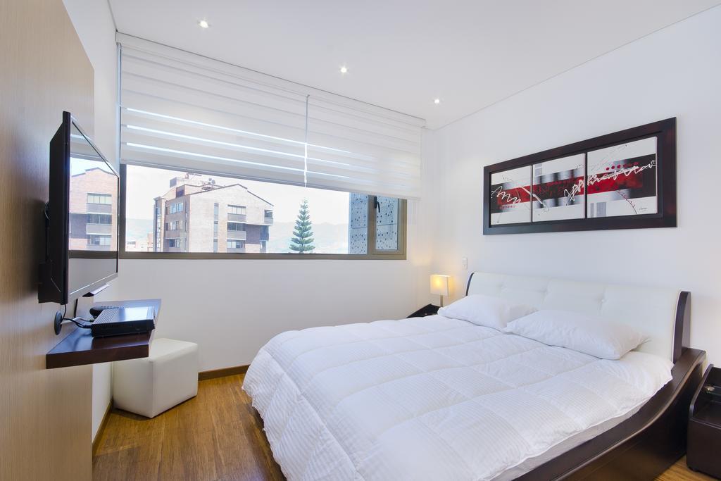 ميديلين Triangle -  3 Bedroom Modern Apartment الغرفة الصورة